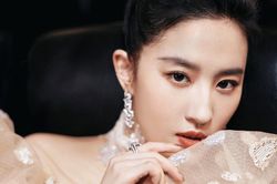 Lưu Diệc Phi từng là nạn nhân của bạo lực học đường khi ở Mỹ
