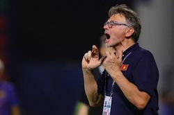 Sớm vượt qua vòng bảng, HLV Troussier nhấn mạnh U22 Việt Nam không được phép sợ hãi