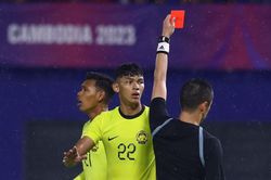 Cựu trọng tài FIFA khẳng định 11m cho U22 Việt Nam là chính xác, khó xác định U22 Malaysia phạm lỗi với Quan Văn Chuẩn