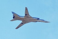 Báo động không kích vang khắp đất nước, Ukraine nói bắn hạ 35 UAV