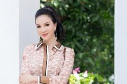MC Thanh Mai chia sẻ bí quyết mặc đẹp, tôn vòng eo nhỏ, thanh lịch và sang trọng