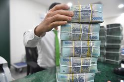 Lãi suất ngân hàng 8/5: Lãi suất huy động tiếp tục hạ nhiệt