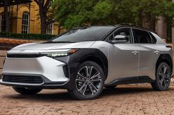 Toyota bán 4.794 xe điện BZ4X ở Trung Quốc