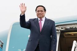 Thủ tướng Chính phủ Phạm Minh Chính lên đường dự Hội nghị Cấp cao ASEAN 42