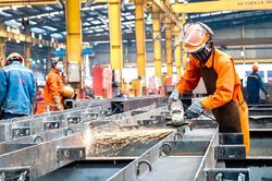 Bộ trưởng Kế hoạch và Đầu tư: Khó về dòng tiền, nhiều doanh nghiệp đã phải bán hết tài sản