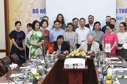Hợp tác phòng chống bệnh dịch từ động vật sang người tại Việt Nam