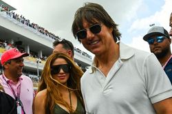 Tài tử Tom Cruise 'muốn theo đuổi' Shakira