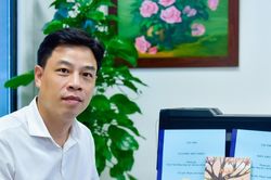 Gặp lại các tác giả được đưa vào sách giáo khoa - Nhà thơ Phạm Anh Xuân: 'Mỗi khi viết, tôi như được trở thành trẻ con'