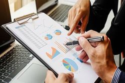 Quy định về báo cáo, đánh giá đầu tư đối với dự án sử dụng vốn nhà nước