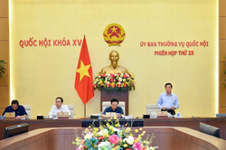 Sắp xếp đơn vị hành chính gắn với cải cách chính sách tiền lương