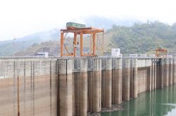 Tiêu thụ điện tăng cao, thủy điện cạn nước, EVN cảnh báo tình huống xấu