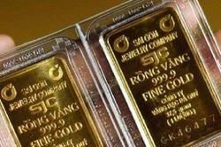 Giá vàng 10/5: Giá vàng trong nước và thế giới rủ nhau tăng
