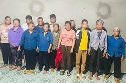 Bắt nhóm đánh bạc có nhiều phụ nữ dân tộc tham gia
