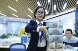 Cầu tín dụng chưa cải thiện nhiều khi mặt bằng lãi suất vẫn ở mức cao