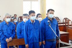 Băng nhóm 'chi tiền điều chuyển Giám đốc Công an tỉnh An Giang' lãnh án