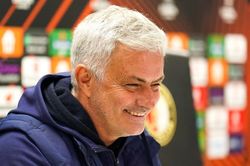 Nhận định trước trận Roma vs Leverkusen: Jose Mourinho giữa muôn trùng áp lực