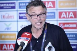HLV Troussier nói gì sau trận hòa U22 Thái Lan?