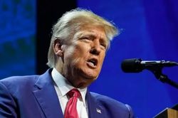 Ông Trump giục đảng Cộng hòa để Mỹ vỡ nợ nếu chính phủ không lùi bước