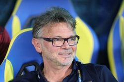 HLV Troussier: 'Hai trận sắp tới, U22 Việt Nam chỉ có 17 cầu thủ'