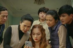 Đã đến lúc Gia đình mình... không còn vui bất thình lình: Bão tố dồn dập ập đến!