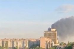 Giao tranh gia tăng dọc biên giới Kharkiv và Luhansk, trực thăng Nga rơi
