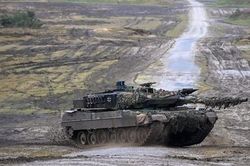 Đức rót viện trợ quân sự lớn chưa từng có cho Ukraine