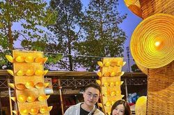 Ông Thoại Liên khoe tình mới, dân mạng tấp nập chúc mừng