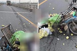 Hà Nội: Người phụ nữ chở hoa quả tử vong thương tâm sau va chạm với xe tải
