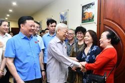 Thành quả nửa nhiệm kỳ thực hiện Nghị quyết Đại hội XIII của Đảng: 'Tiếng trống lệnh' và sức mạnh hiệu triệu