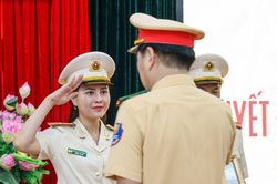 Phòng Cảnh sát giao thông CATP Hà Nội: Trao quyết định thăng cấp bậc hàm cho 307 cán bộ chiến sĩ