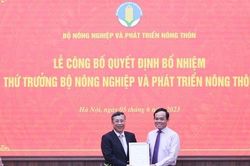 Trao quyết định bổ nhiệm tân Thứ trưởng Bộ NN&PTNT