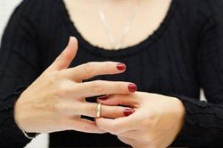 Chồng mất, muốn tái hôn có cần làm thủ tục ly hôn?