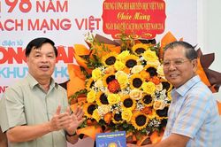 Lãnh đạo Hội Khuyến học Việt Nam chúc mừng Tạp chí Công dân và Khuyến học nhân ngày Báo chí cách mạng Việt Nam