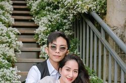 Bà bầu Khánh Thi khoe khoảnh khắc tình tứ bên chồng trẻ