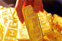 Giá vàng tiếp tục giảm, nguy cơ thủng mốc 1.900 USD/ounce