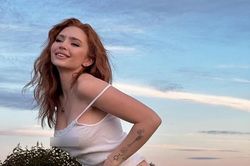 Chuộng mốt không phòng hộ, 'cô gái xinh đẹp nhất trên TikTok' gây chú ý