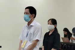 Hai cựu giảng viên hầu tòa vụ lộ đề thi Sinh THPT quốc gia 2021