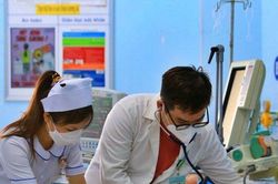 8 trường hợp mắc sốt xuất huyết xem xét chỉ định nhập viện