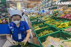 Thực phẩm tươi sống và dịch vụ tăng giá