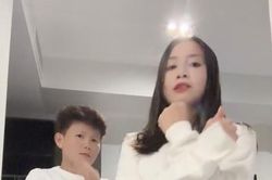 'Hot girl' đội tuyển nữ Việt Nam khoe nhan sắc khác hẳn lúc thi đấu lăn xả ở World Cup