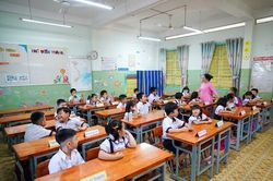 Hiệu trưởng THPT được tự quyết việc chuyển trường của học sinh