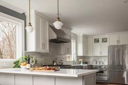 Diện tích dù lớn hay nhỏ cũng nên thiết kế đảo bếp cho gia đình