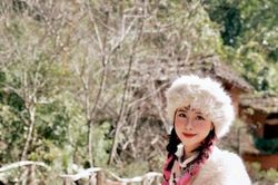 Vợ Phan Văn Đức gây mê nhan sắc trong loạt hình ảnh mới