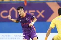 Tiến Linh hết hợp đồng với Bình Dương, chuẩn bị gia nhập 'dải ngân hà' Công an Hà Nội?