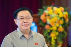 Tòa án là trung tâm, xét xử là trọng tâm và tranh tụng là đột phá