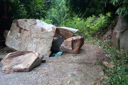 Nguy cơ tiếp tục sạt lở đá trên núi Ba Thê