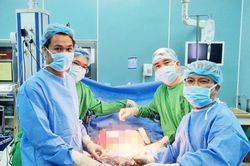 'Bơm' hơn 5 lít máu cứu sống người đàn ông bị chấn thương vỡ đa tạng