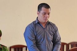 Lãnh án tù vì mua súng về nhà cất giấu