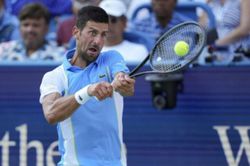 Djokovic rất gần số 1, Hoàng Nam rơi khỏi top 400 (Bảng xếp hạng tennis 28/8)