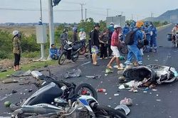 Vụ xe ô tô tông hàng loạt xe máy đang dừng đèn đỏ: Người điều khiển mới 16 tuổi